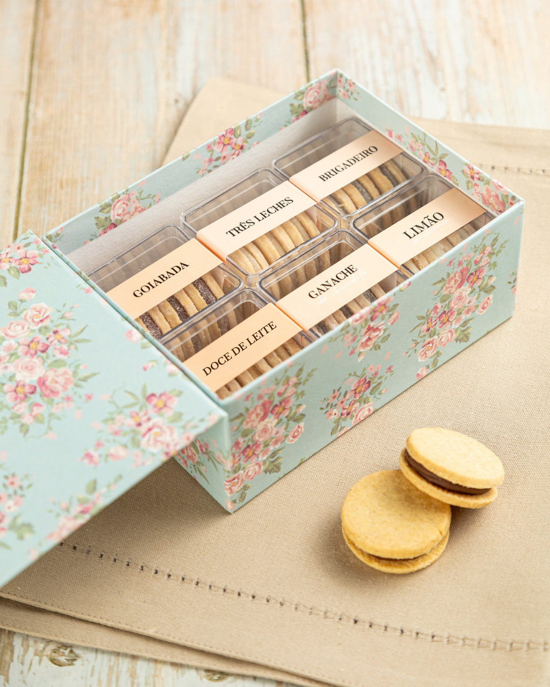 Caixa Seis Sabores Floral Dona do Doce