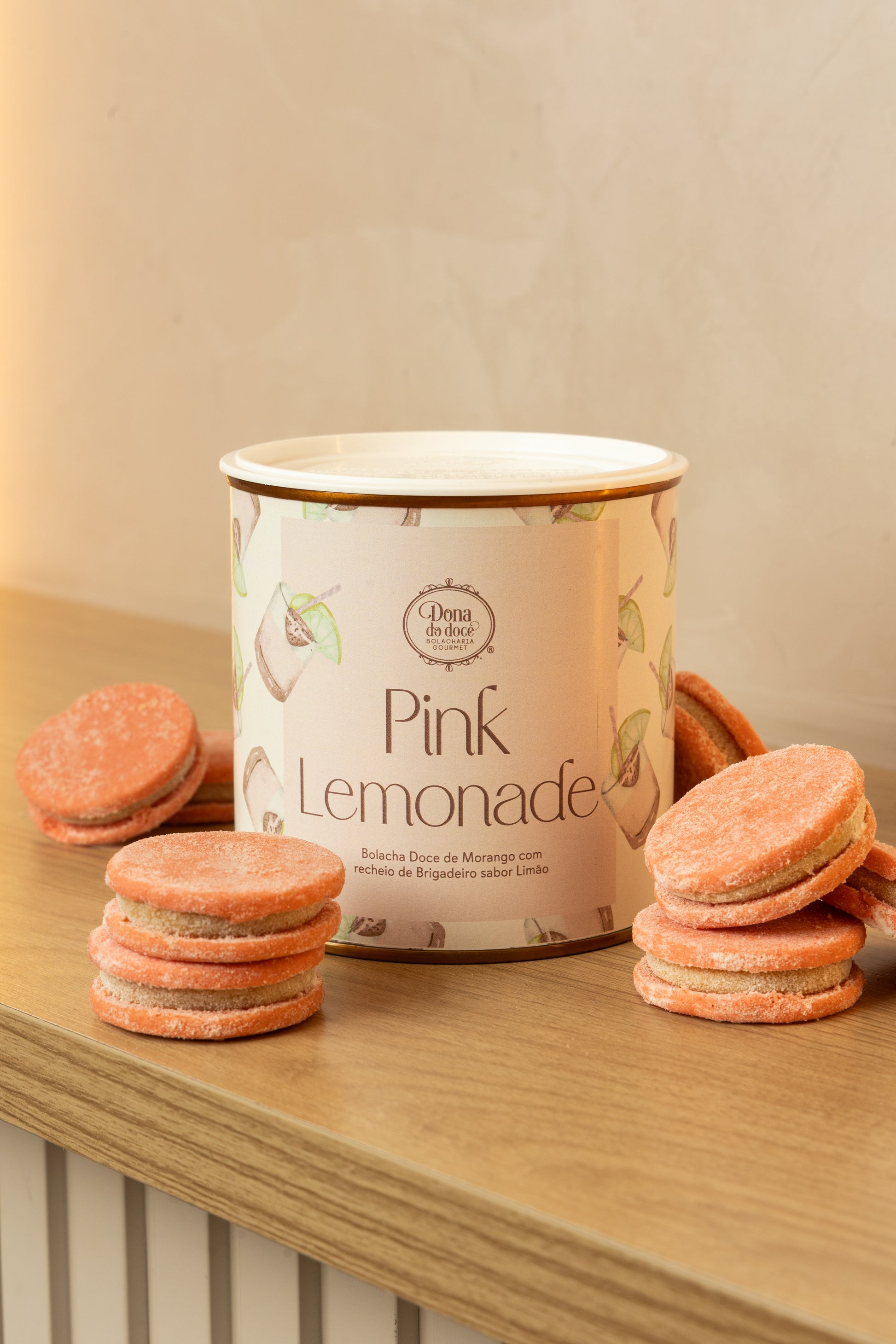 Bolacha Artesanal Pink Lemonade – Edição Especial Dia da Mulher | Lata Pequena