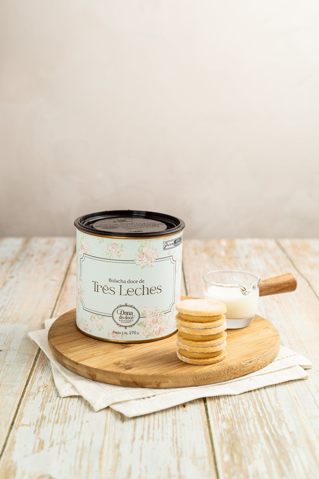 Bolacha de Três Leches Lata Pequena