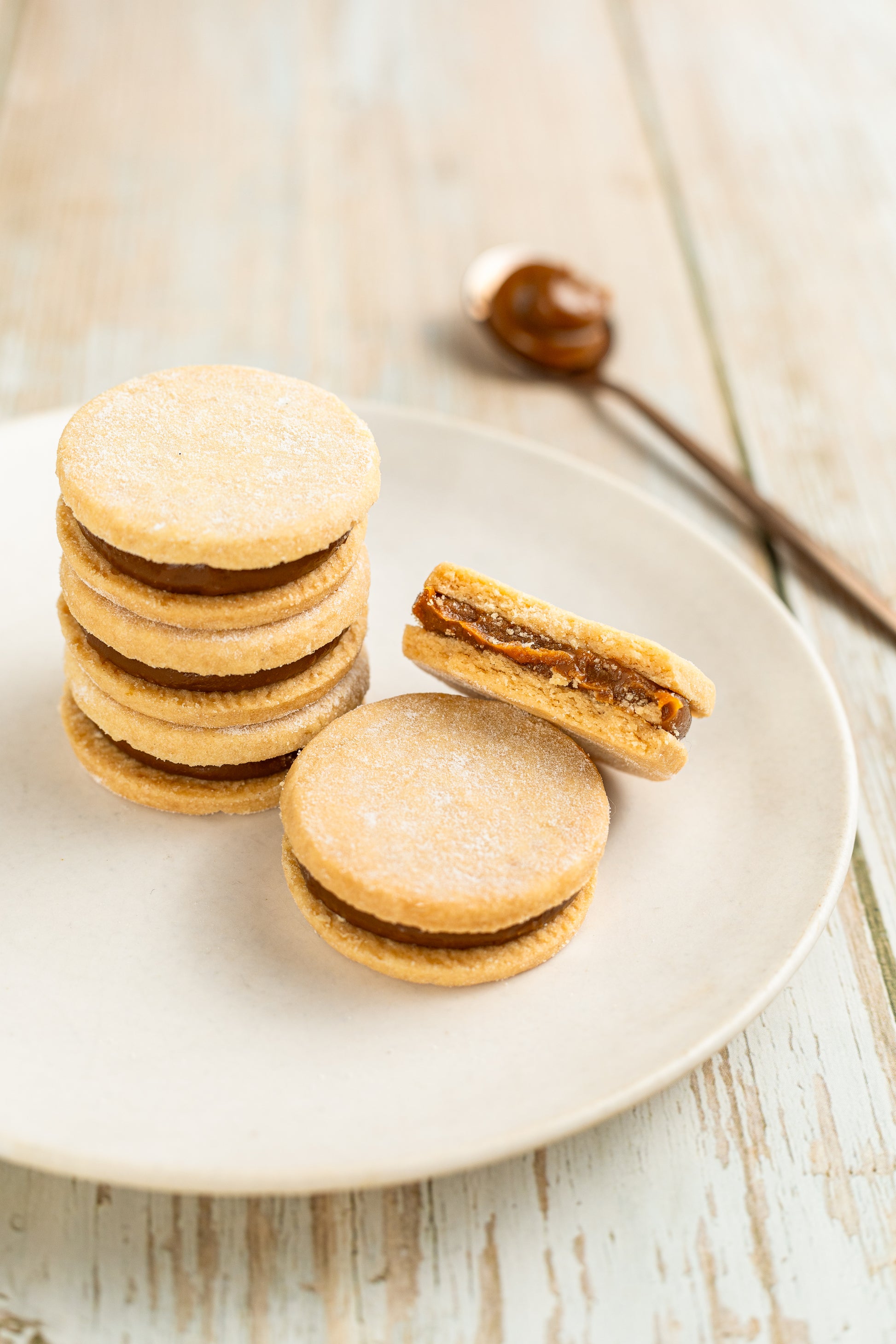 trio de bolachas recheadas doce de leite